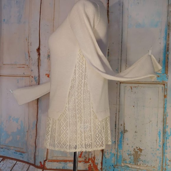 Derek Heart long sleeve crew neck sweater lace side & bottom/size S/cream - Picture 3 of 7
